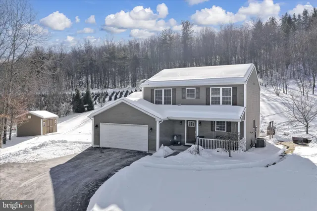 $409,900 | 72 Evergreen Drive, New Ringgold, PA 17960