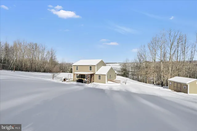 $409,900 | 72 Evergreen Drive, New Ringgold, PA 17960