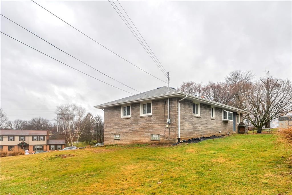 11 Porters Hollow Road Coraopolis, PA 15108 - Photo 6 of 24 Gallery Image 6