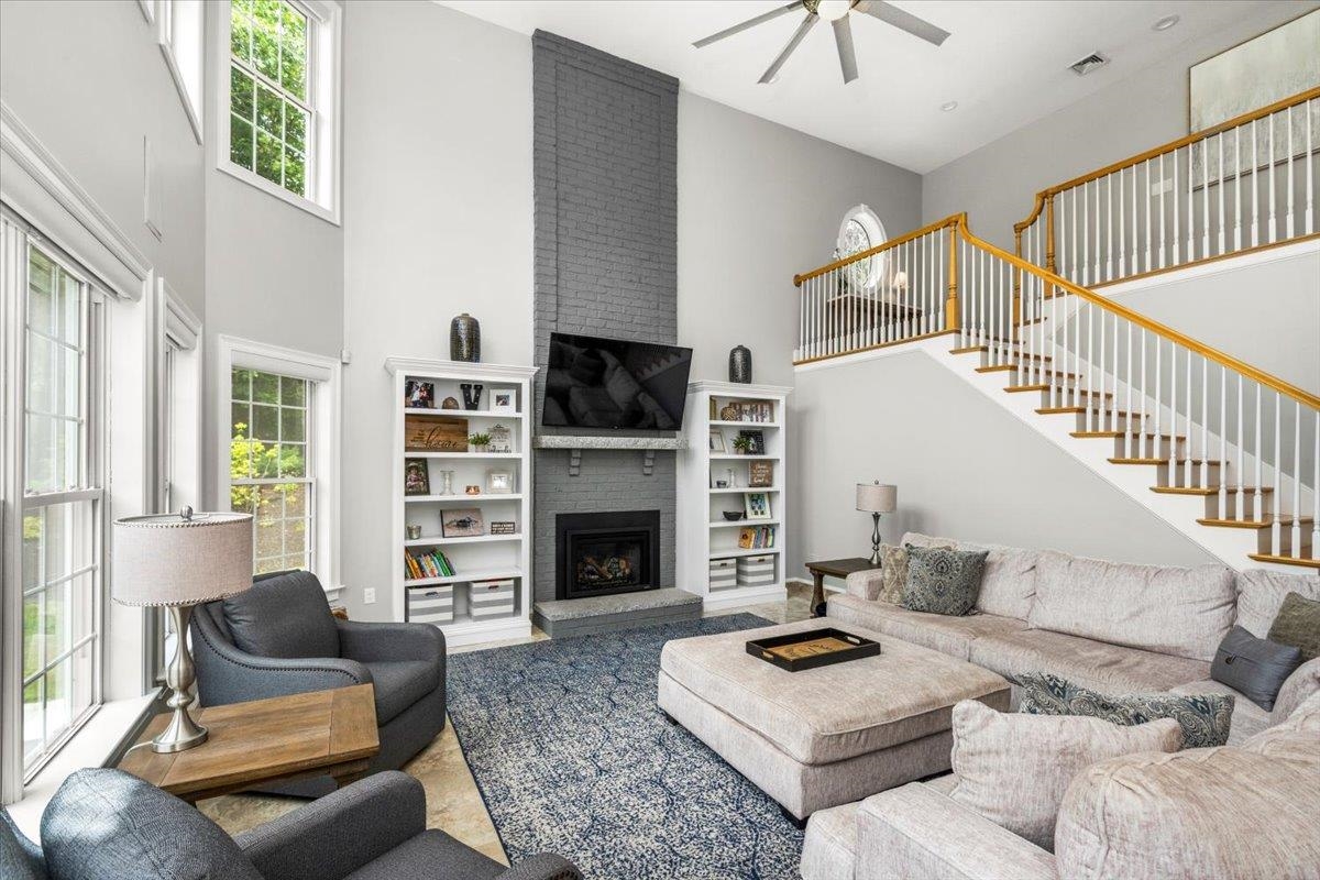 9 Bartlett Drive Bedford, NH 03110 - Photo 20 of 40