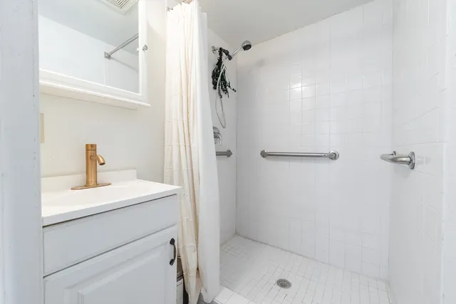 $2,500 | 722 Decker Prairie Drive, Austin, TX 78748