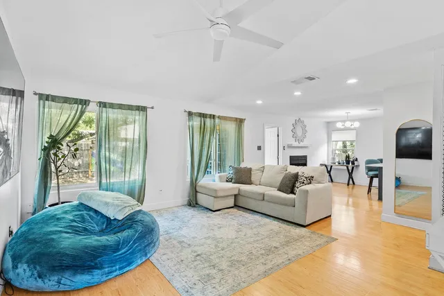 $2,500 | 722 Decker Prairie Drive, Austin, TX 78748