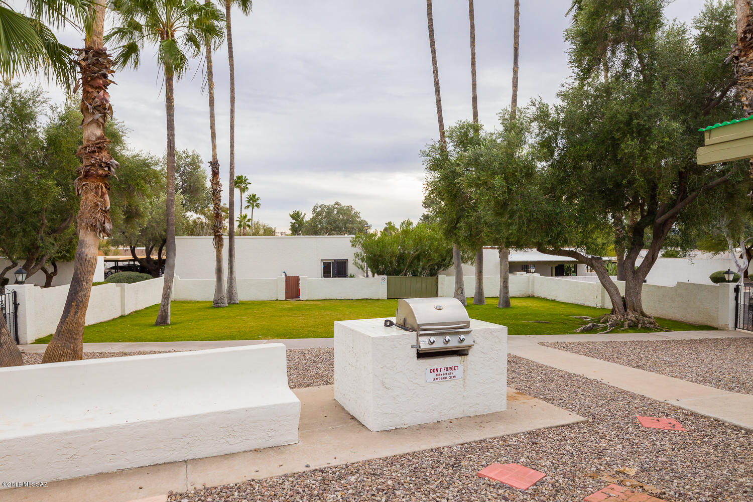 600 East River Road, Unit F Tucson, AZ 85704 - Photo 24 of 29