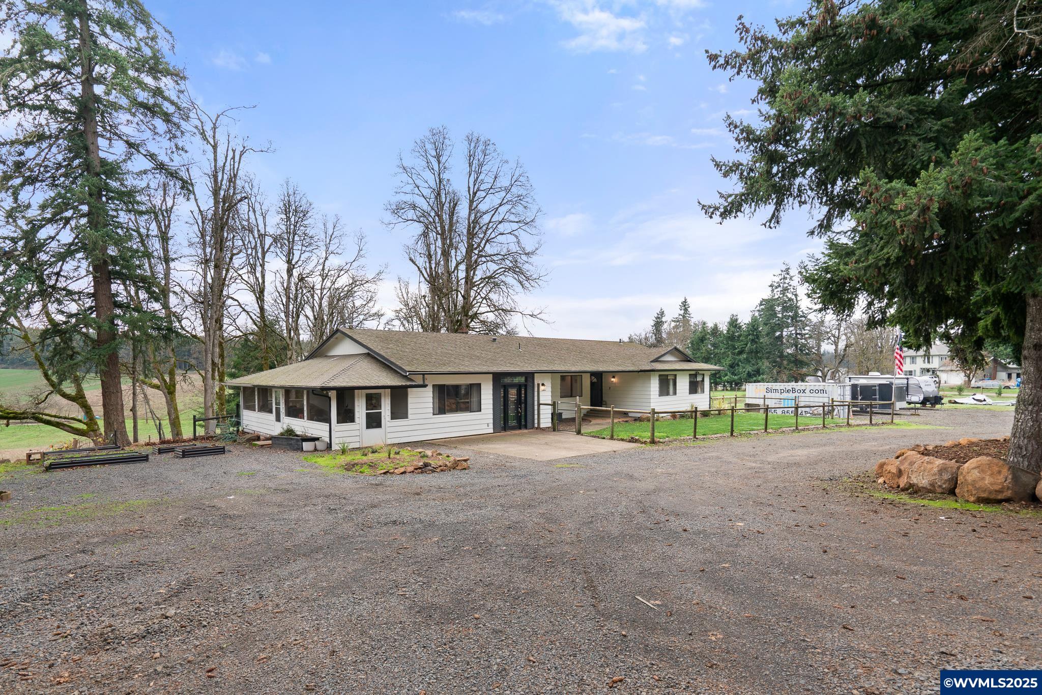 6020 Valley View Road Northeast Silverton, OR 97381 - Photo 44 of 46 Gallery Image 44