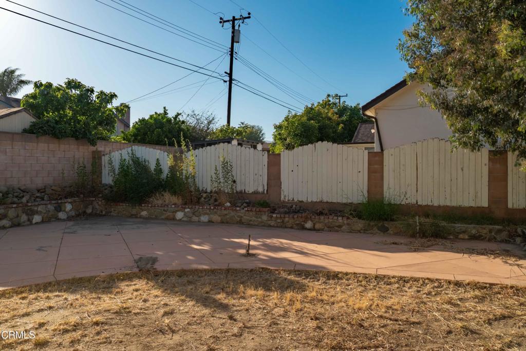 1331 Richmond Road Santa Paula, CA 93060 - Photo 32 of 43 1331 Richmond Rd - Ouside D