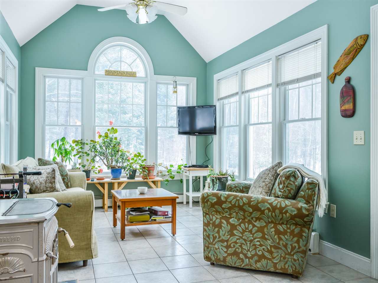 285 Old County Road Franconia, NH 03580 - Photo 4 of 40 Gallery Image 4