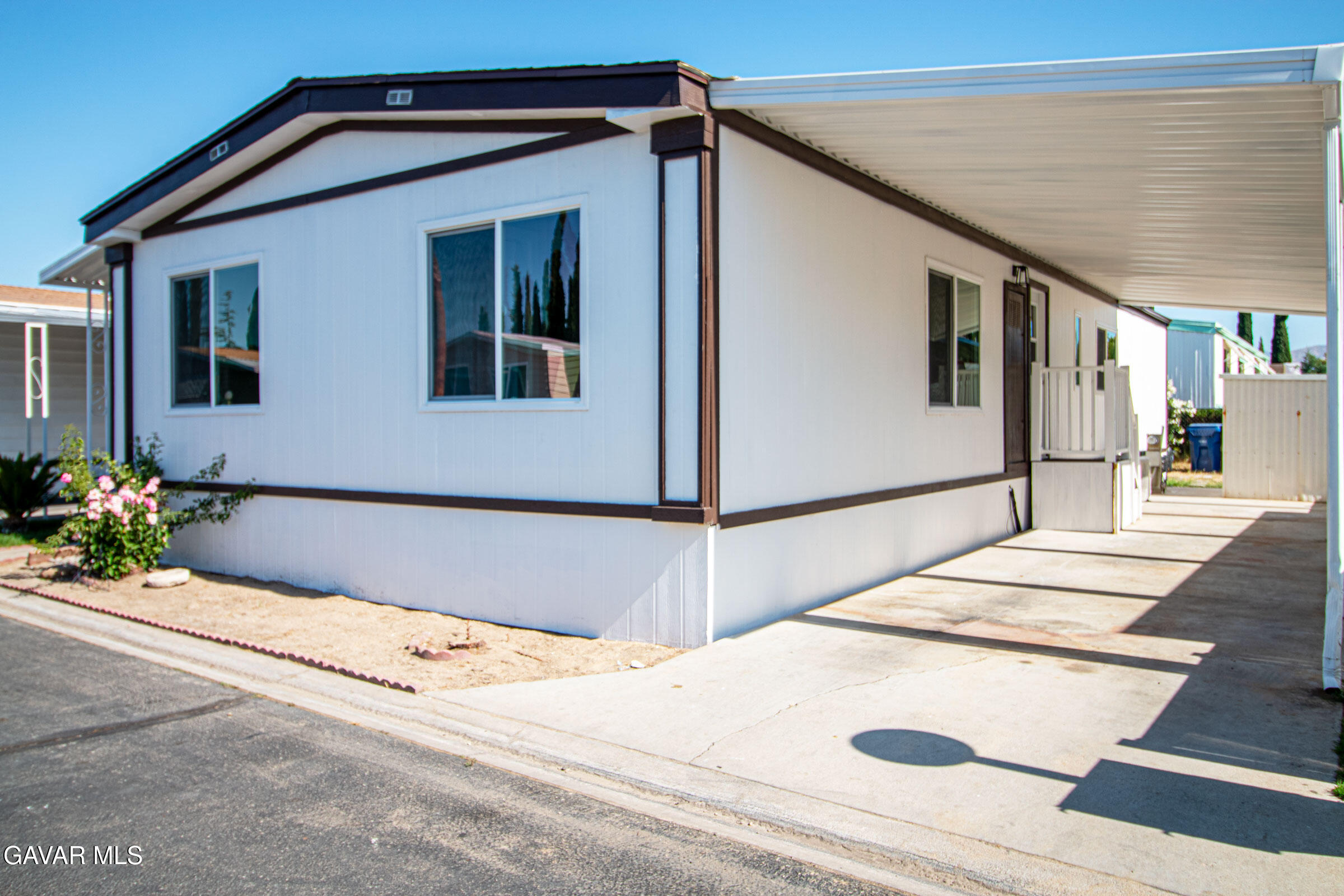 4444 Avenue R Palmdale, CA 93552 - Photo 2 of 23 IMG_7737-HDR