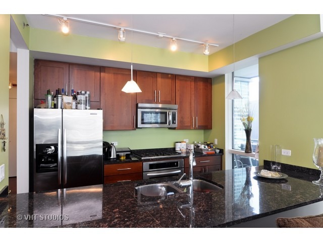 505 North McClurg Court, Unit 2106 Chicago, IL 60611 - Photo 5 of 10