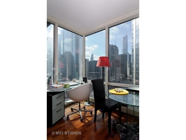 505 North McClurg Court, Unit 2106 Chicago, IL 60611 - Photo 6 of 10