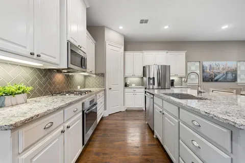 $839,000 | 531 Sandy Lane, Flower Mound, TX 75022