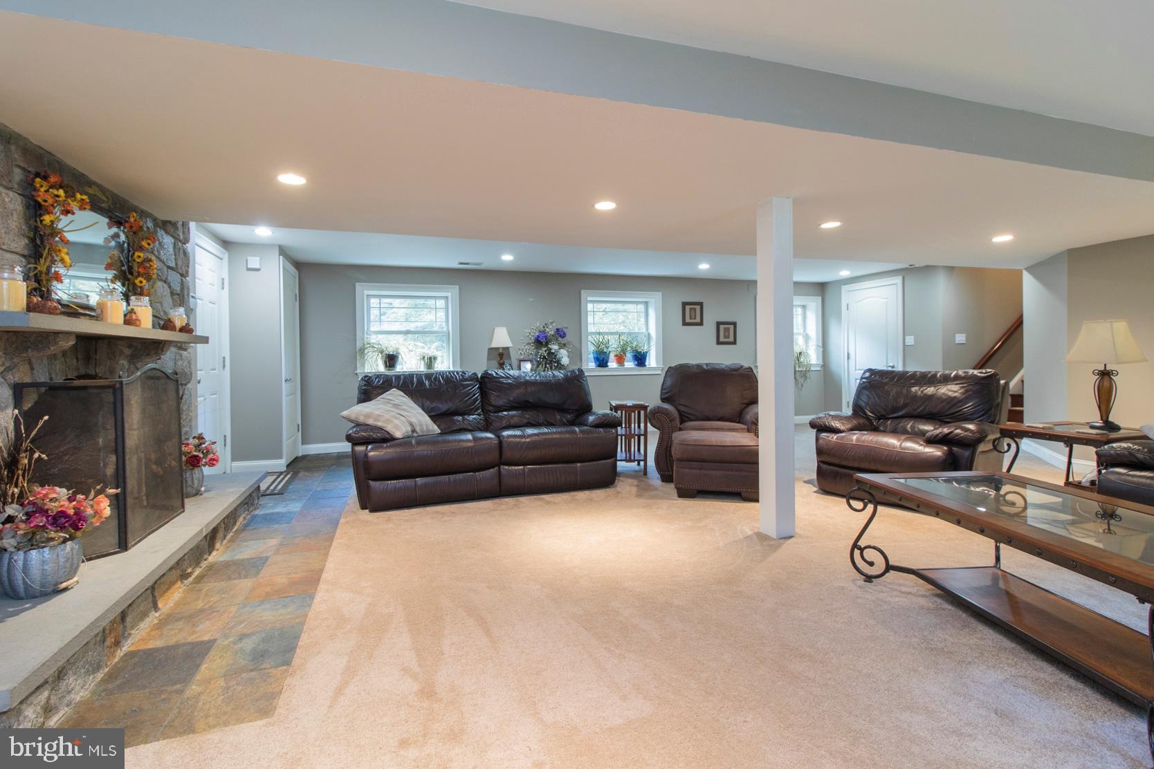 375 South Ridley Creek Road Media, PA 19063 - Photo 44 of 48 Recessed Lighting