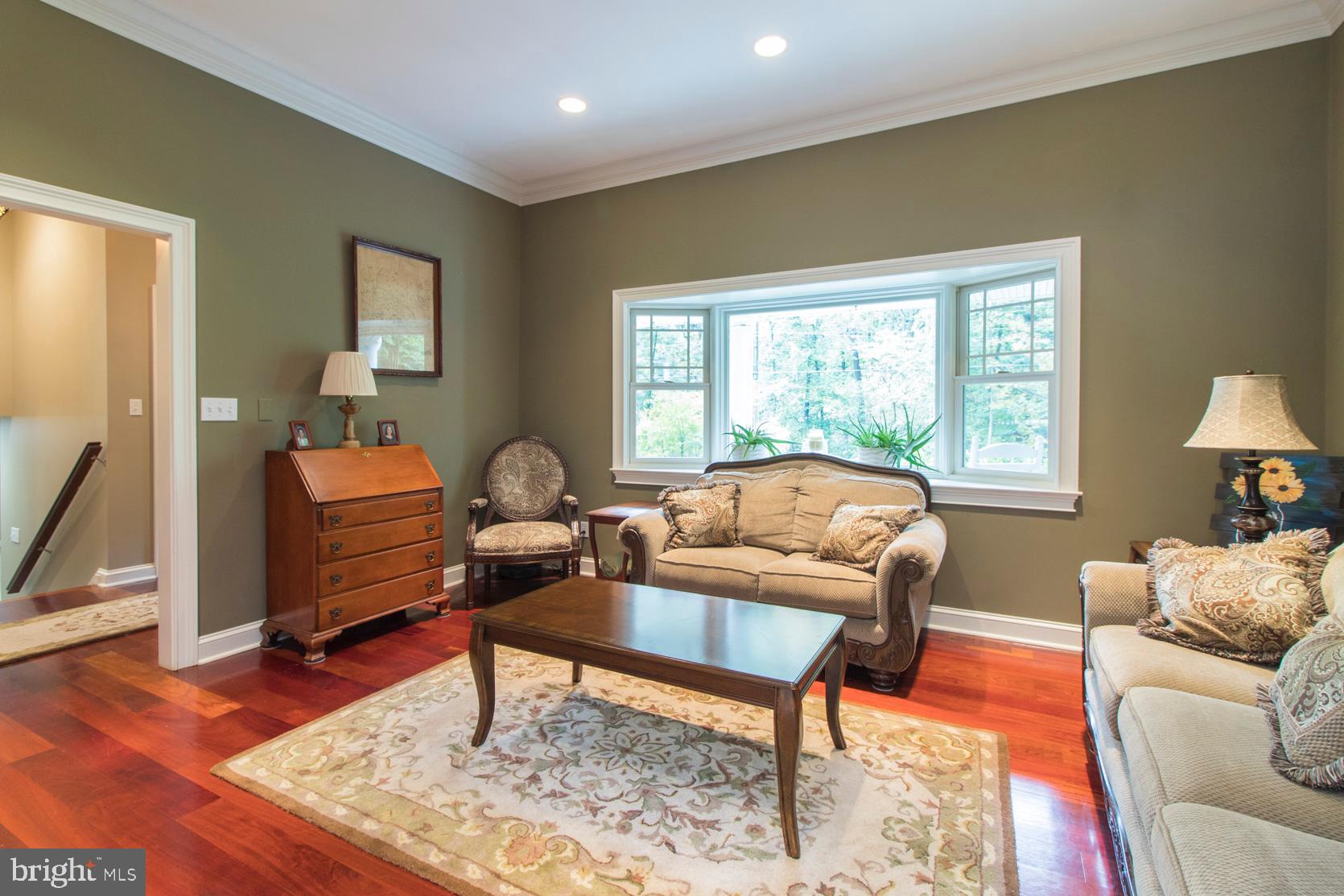 375 South Ridley Creek Road Media, PA 19063 - Photo 8 of 48 Living Room