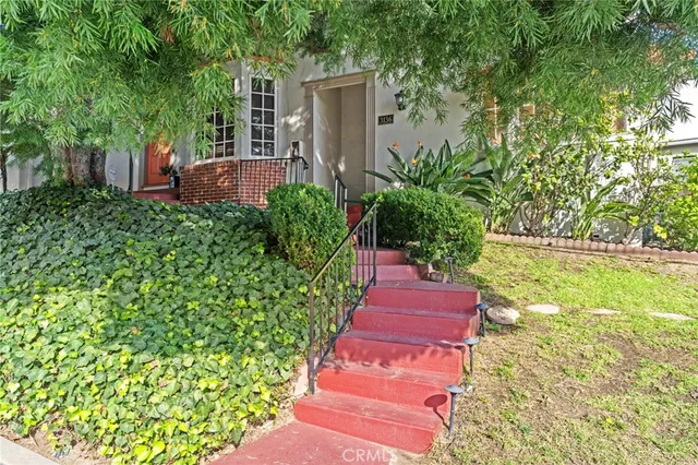 $5,100 | 3136 Griffith Park Boulevard, Los Feliz, CA 90027