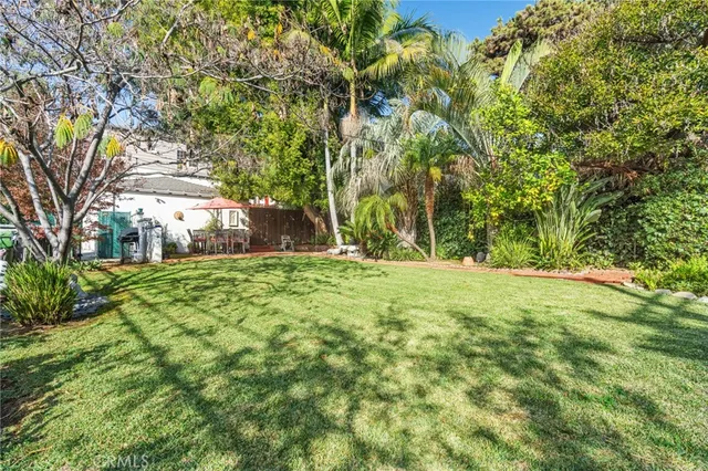 $5,100 | 3136 Griffith Park Boulevard, Los Feliz, CA 90027