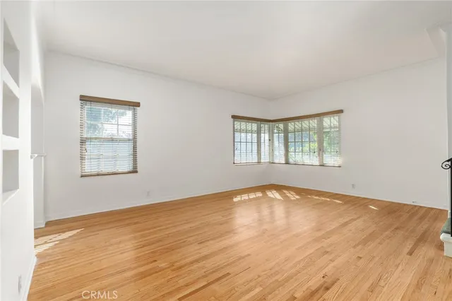 $5,100 | 3136 Griffith Park Boulevard, Los Feliz, CA 90027