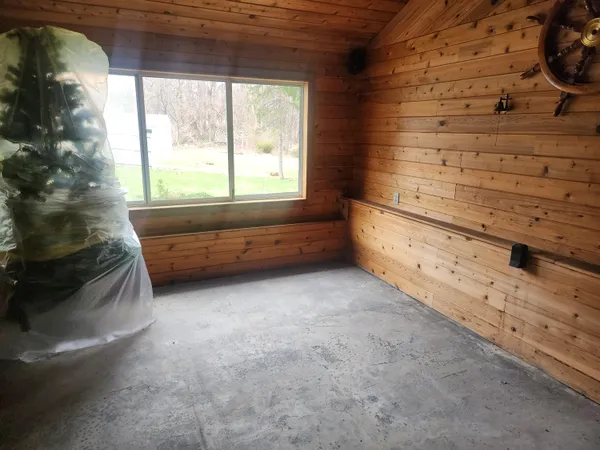 $190,000 | 8778 East Gull Lake Drive, Augusta, MI 49012