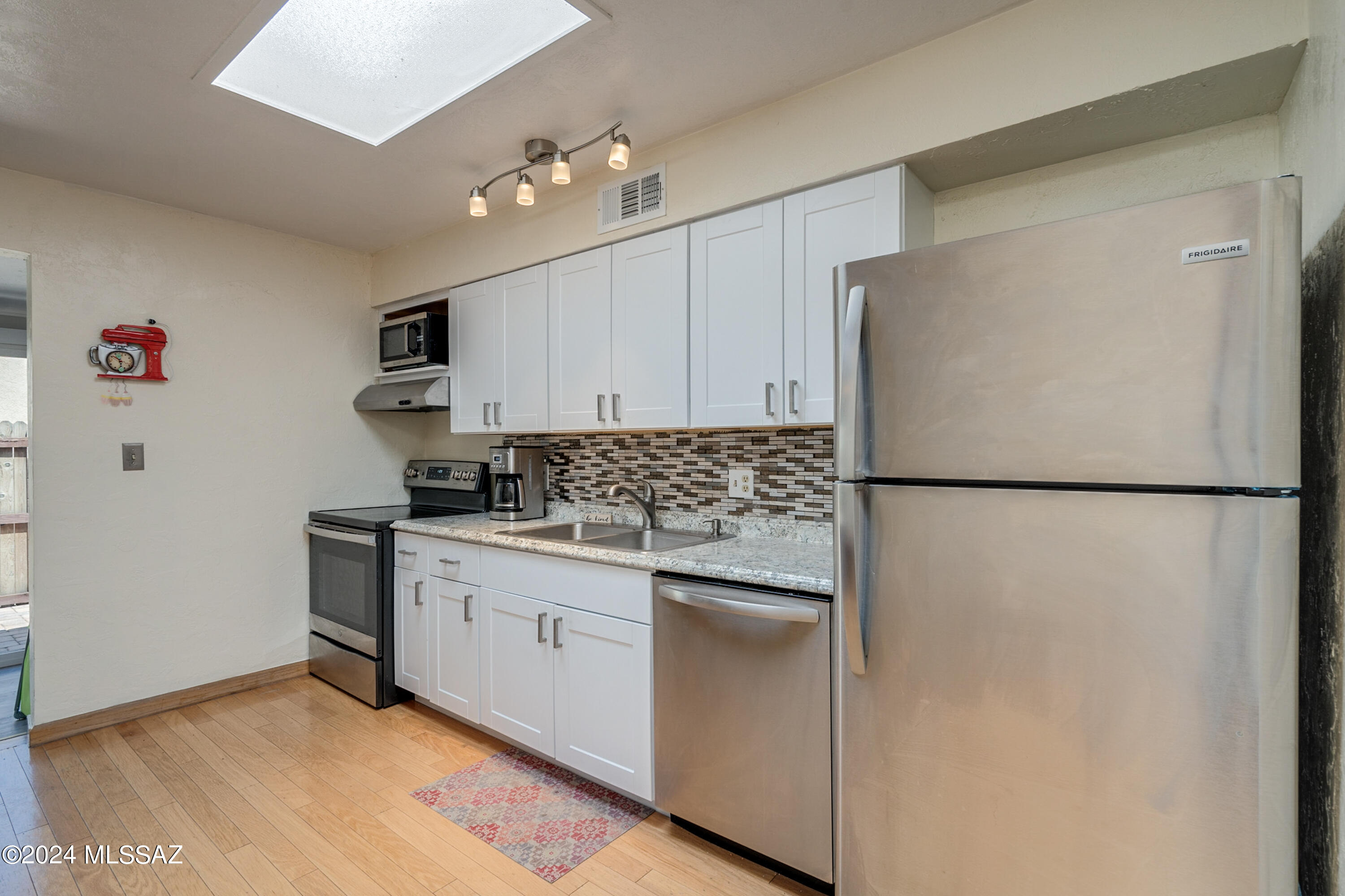 444 North Silverbell Road Tucson, AZ 85745 - Photo 10 of 35 Gallery Image 10