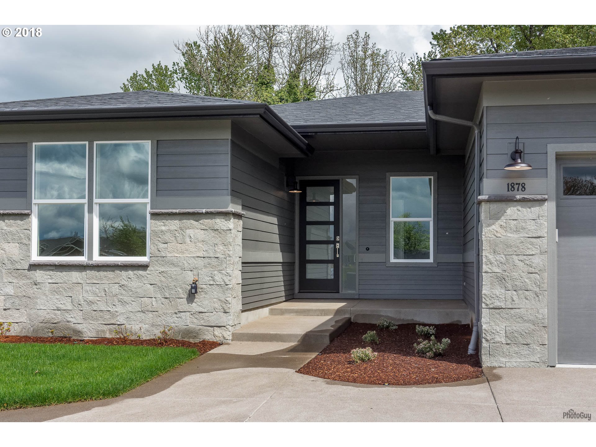 974 South 46th Street Springfield, OR 97478 - Photo 2 of 30 Gallery Image 2