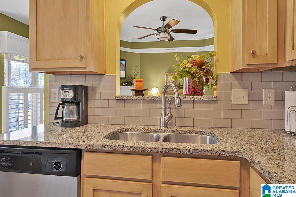 1061 Garnet Drive Calera, AL 35040 - Photo 8 of 29
