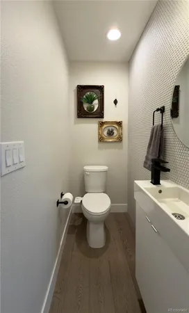 $689,000 | 2870 Tremont Place, Denver, CO 80205