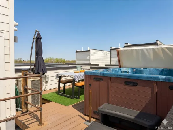$689,000 | 2870 Tremont Place, Denver, CO 80205