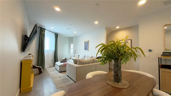 $689,000 | 2870 Tremont Place, Denver, CO 80205
