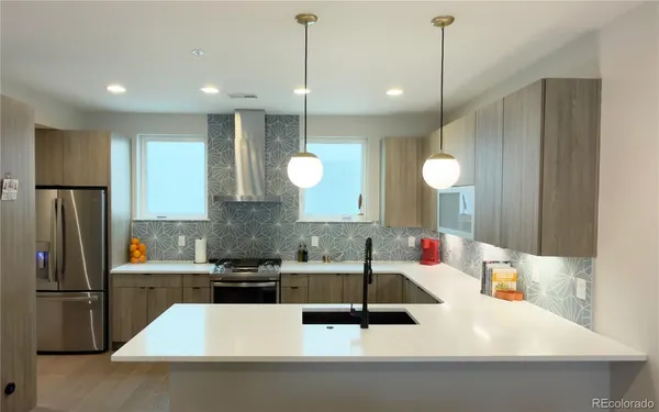 $689,000 | 2870 Tremont Place, Denver, CO 80205
