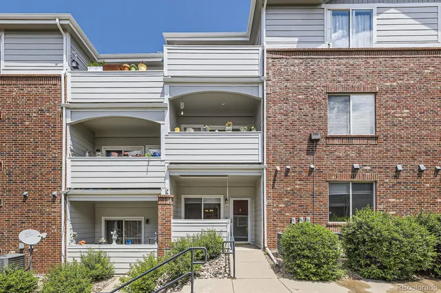 $284,500 | 5537 Lewis Court, Unit 4, Arvada, CO 80002
