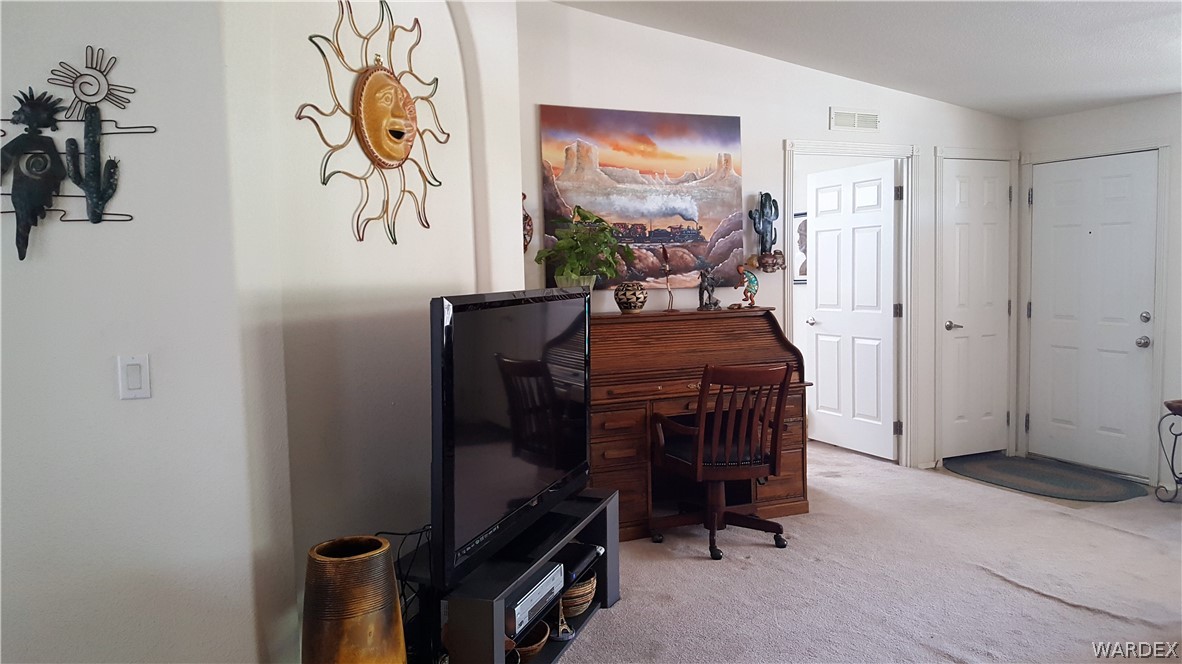 572 Santa Maria Road Golden Valley, AZ 86413 - Photo 13 of 49 Gallery Image 13