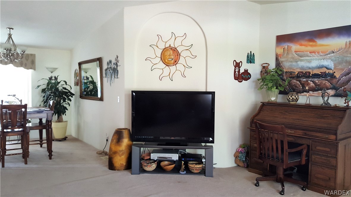 572 Santa Maria Road Golden Valley, AZ 86413 - Photo 14 of 49 Gallery Image 14