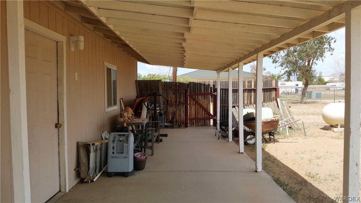 572 Santa Maria Road Golden Valley, AZ 86413 - Photo 7 of 49 Gallery Image 7