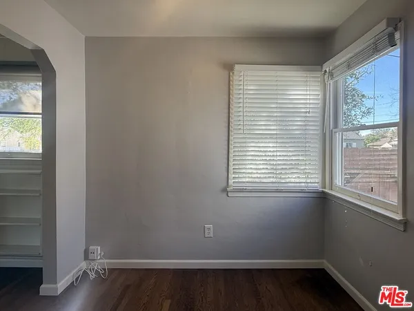 $2,850 | 11527 Albers Street, North Hollywood, CA 91601