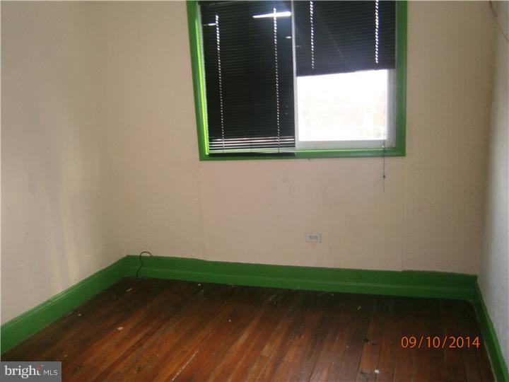 123 Tasker Street Philadelphia, PA 19148 - Photo 2 of 5 Bedroom