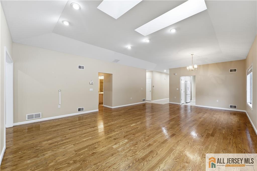 31 Whitehall Road Monroe Township, NJ 08831 - Photo 18 of 49