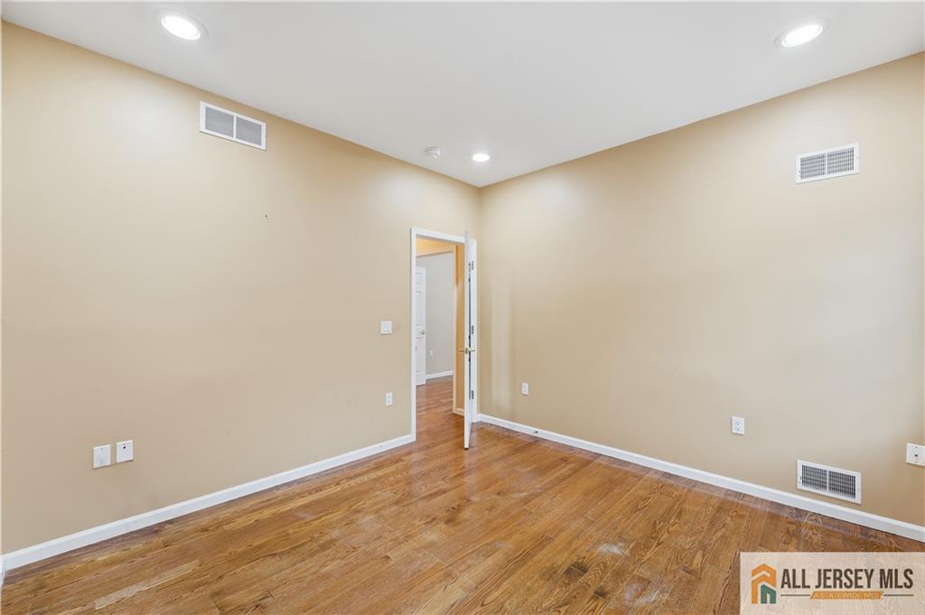 31 Whitehall Road Monroe Township, NJ 08831 - Photo 25 of 49