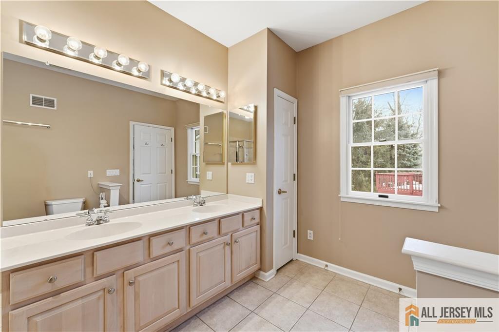 31 Whitehall Road Monroe Township, NJ 08831 - Photo 32 of 49