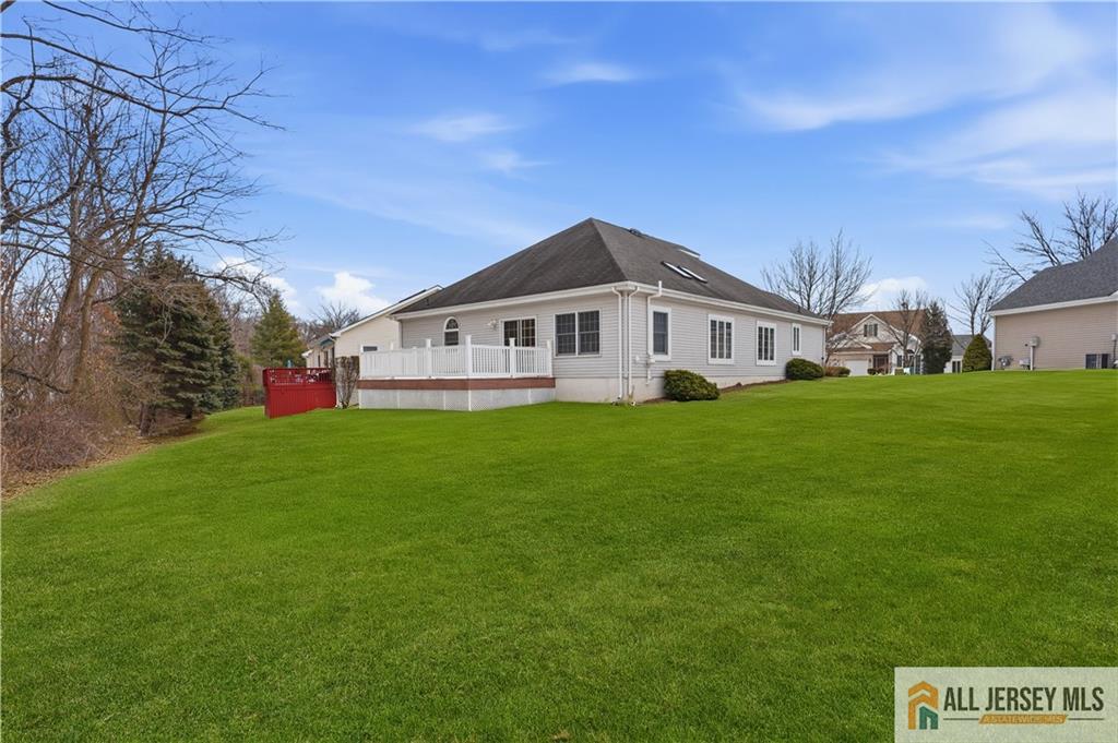 31 Whitehall Road Monroe Township, NJ 08831 - Photo 42 of 49