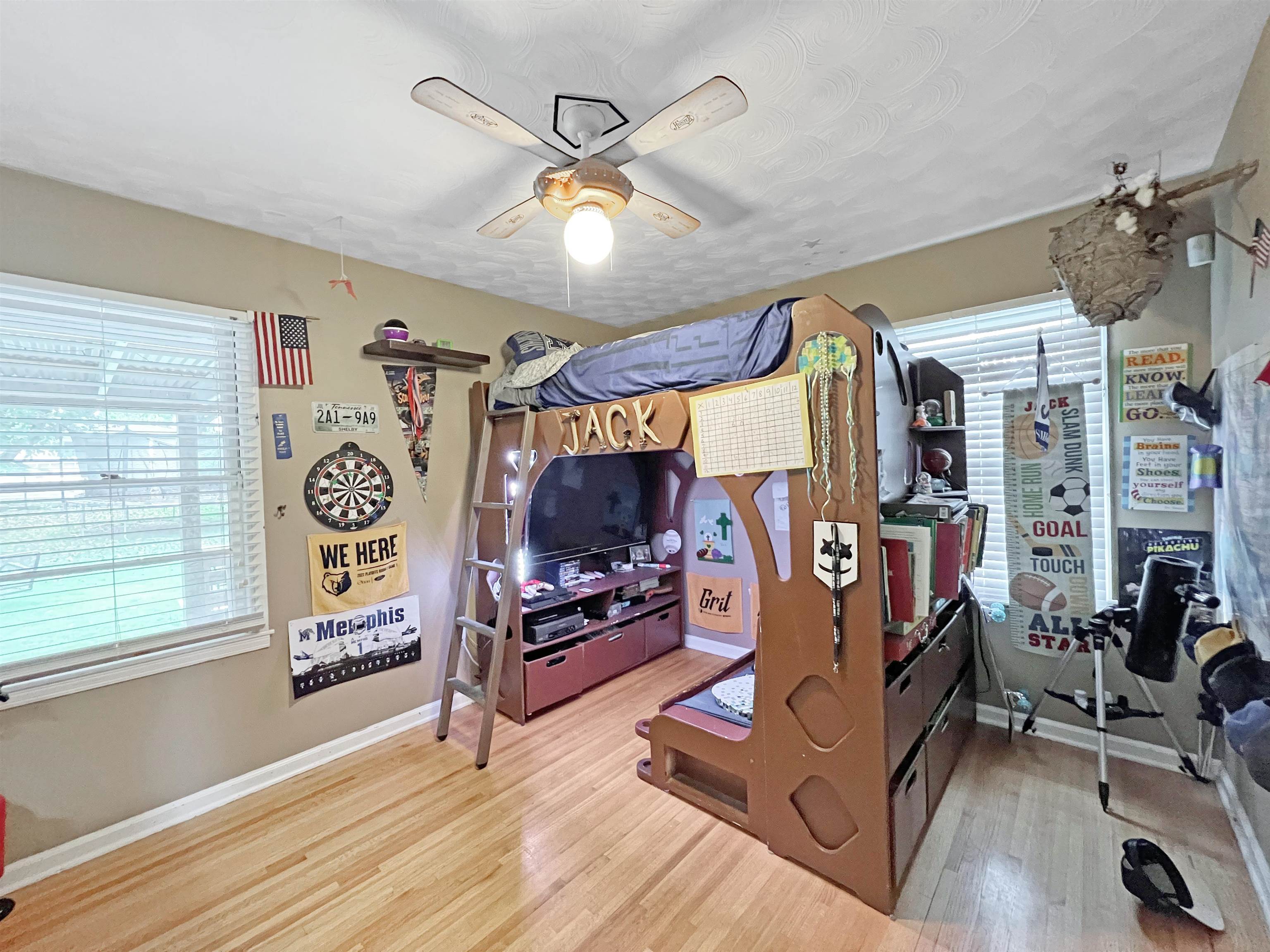 1396 Whitewater Road Memphis, TN 38117 - Photo 17 of 25 a view of a room with gym equipment