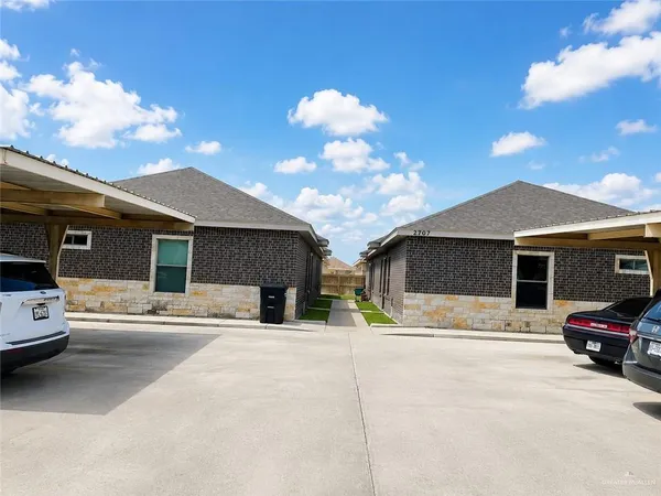 $1,100 | 2707 East Garfield Avenue, Unit A, Alton, TX 78573