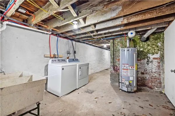 a view of a storage & utility room