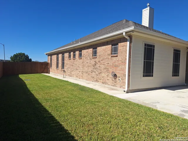 $495,000 | 15504 Capri Lane, Selma, TX 78154