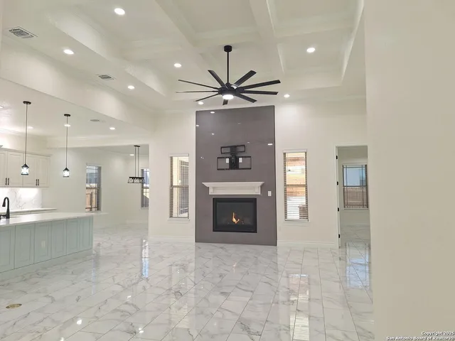 $495,000 | 15504 Capri Lane, Selma, TX 78154