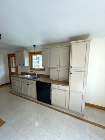 11 Blanchard Road Milford, MA 01757 - Photo 17 of 41 Gallery Image 17