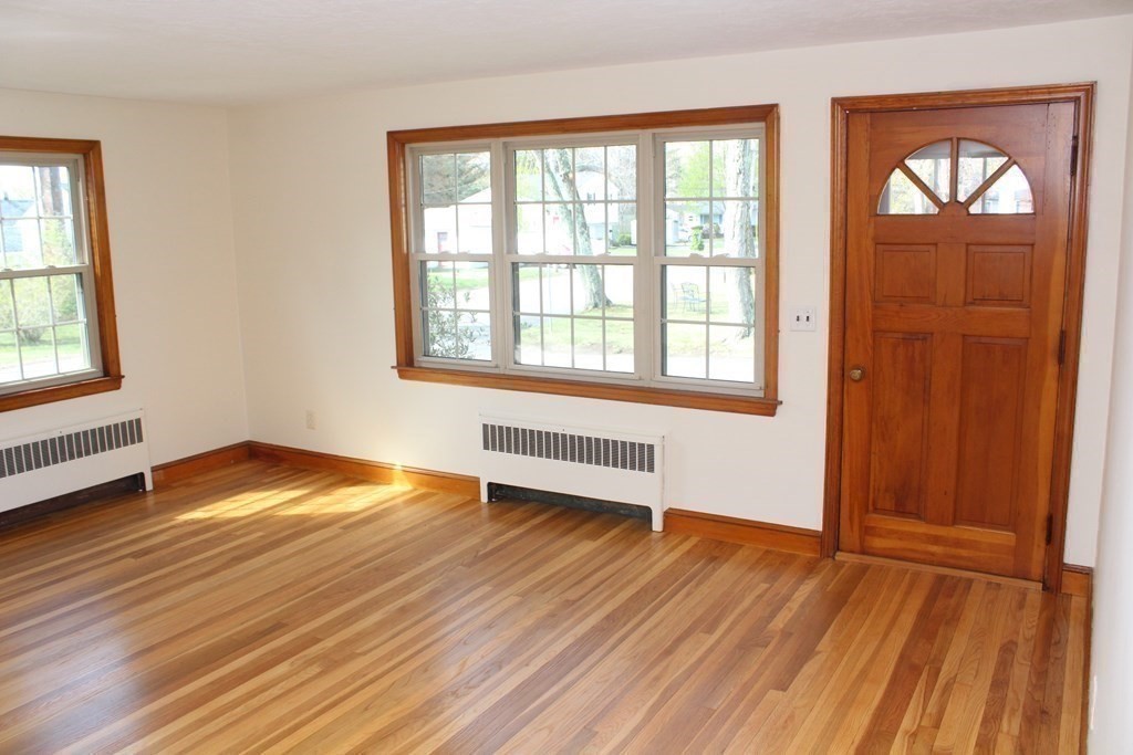11 Blanchard Road Milford, MA 01757 - Photo 19 of 41 Gallery Image 19