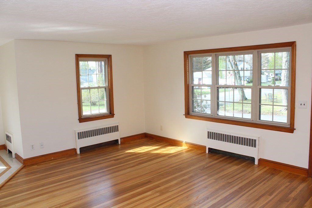 11 Blanchard Road Milford, MA 01757 - Photo 20 of 41 Gallery Image 20