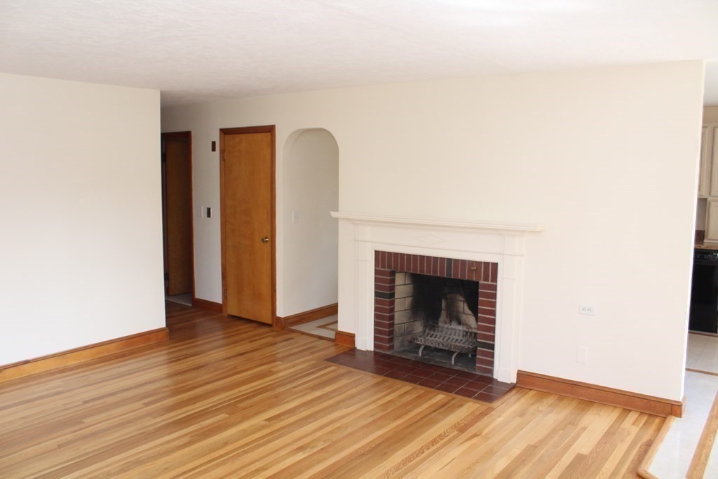 11 Blanchard Road Milford, MA 01757 - Photo 21 of 41 Gallery Image 21