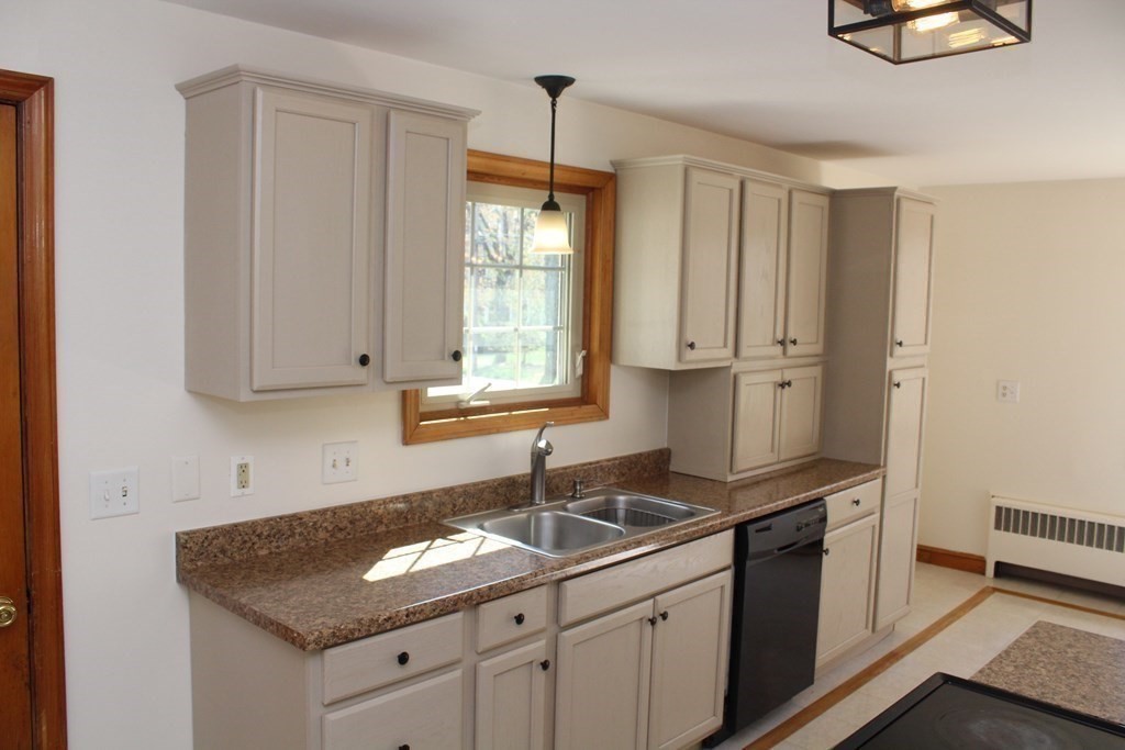 11 Blanchard Road Milford, MA 01757 - Photo 8 of 41 Gallery Image 8