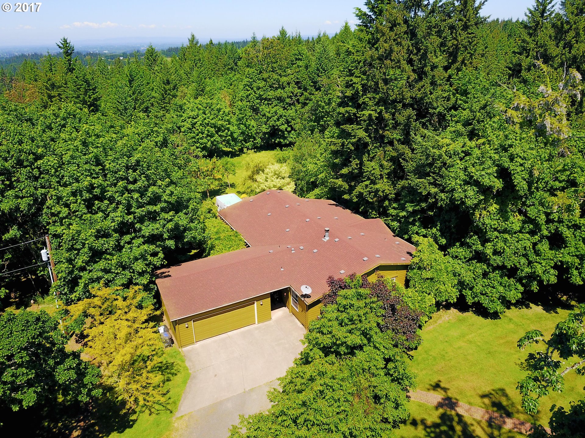 17927 South Callahan Road Molalla, OR 97038 - Photo 1 of 32 Gallery Image 1
