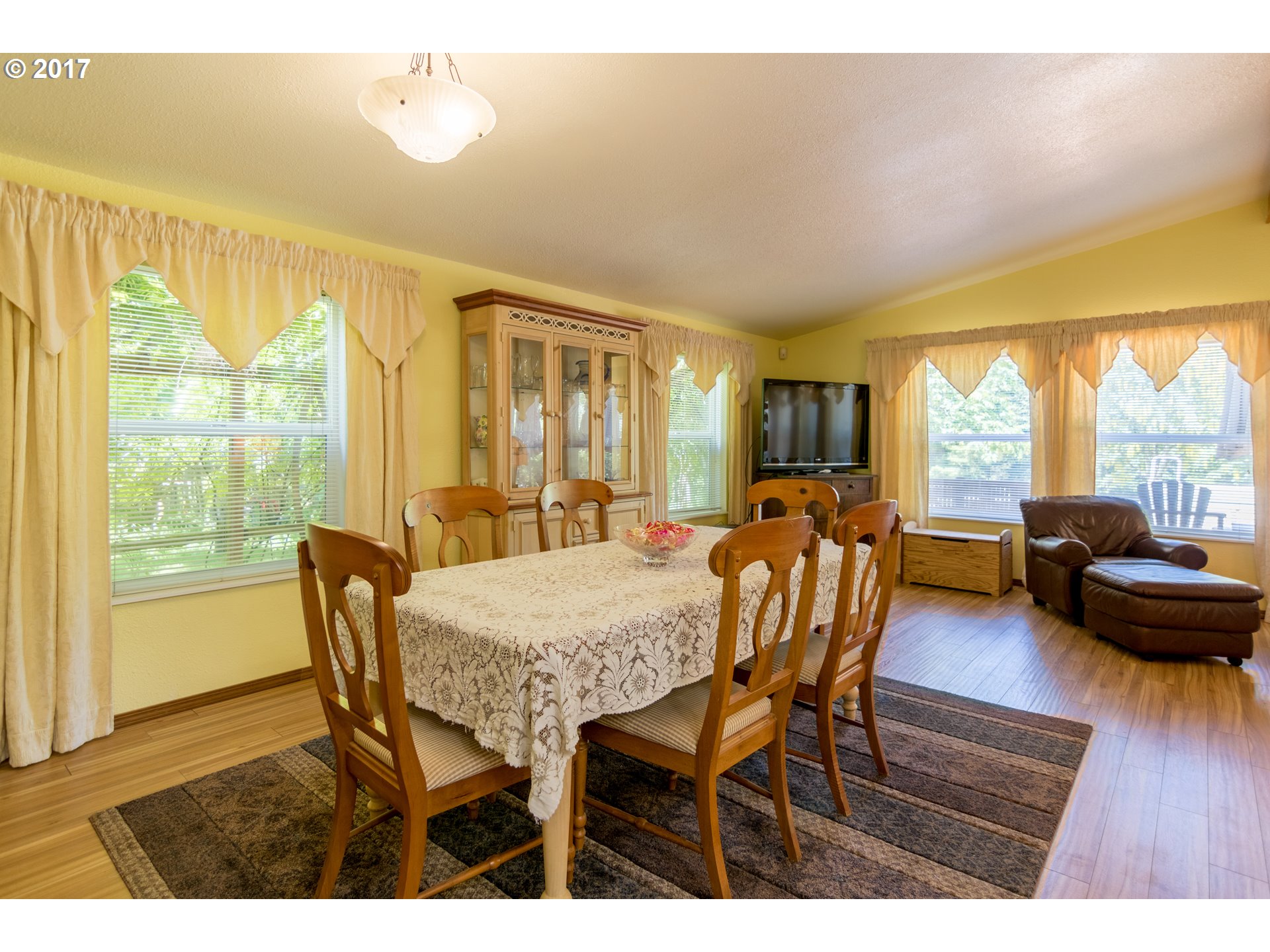 17927 South Callahan Road Molalla, OR 97038 - Photo 5 of 32 Gallery Image 5