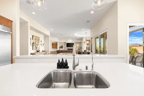 $1,599,000 | 21 Alicante Circle, Rancho Mirage, CA 92270